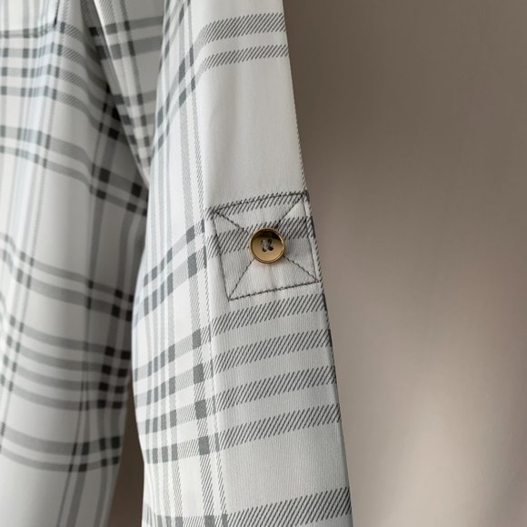 Jones New York Plaid Blouse - Picture 10 of 10